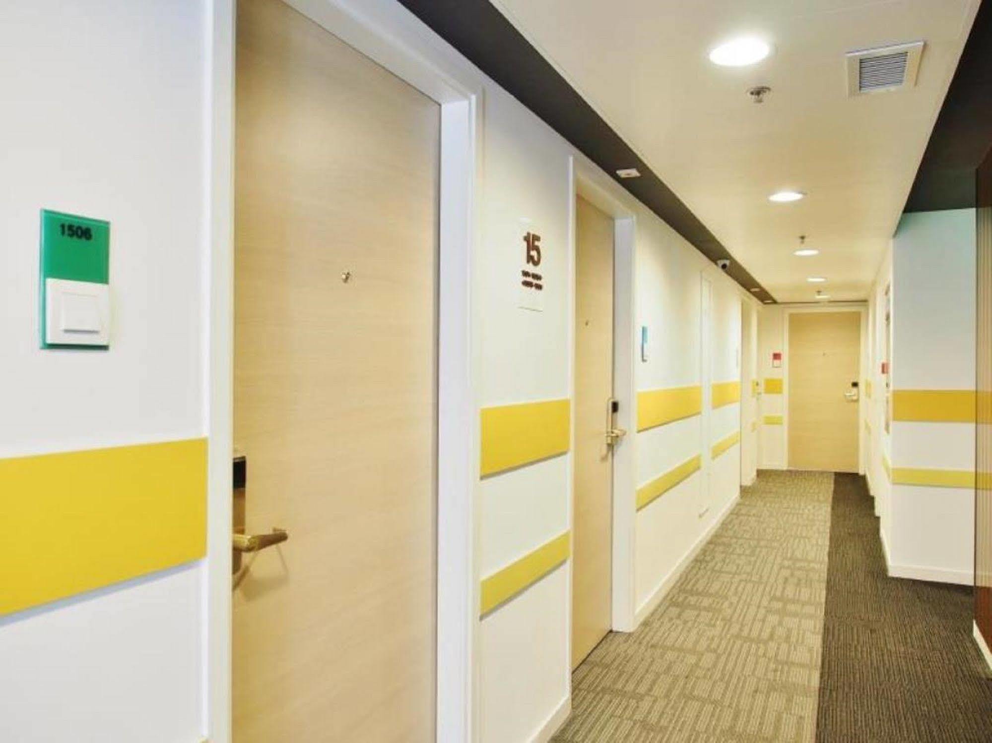Travelodge Kowloon Hong Kong Extérieur photo